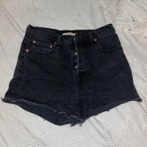 Levi's® Premium
RIBCAGE WOMEN'S SHORTS